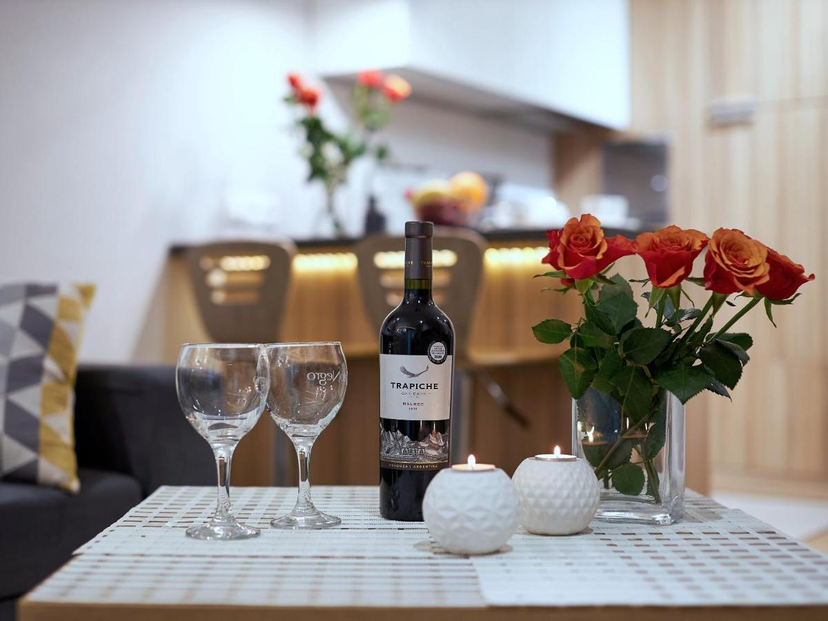 4Uapart-Apartment Suite Picasso سفينويتشي المظهر الخارجي الصورة