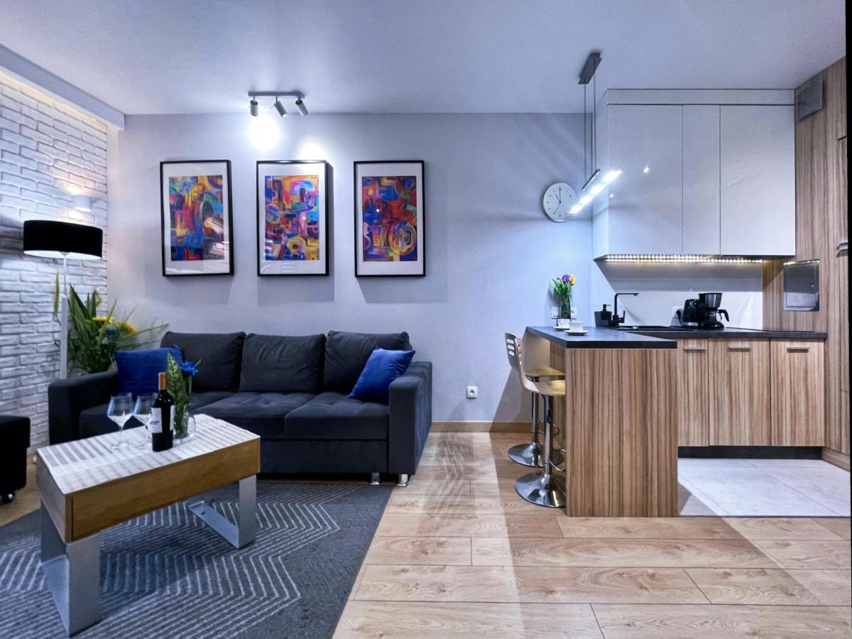 4Uapart-Apartment Suite Picasso سفينويتشي المظهر الخارجي الصورة